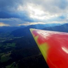 Flugwegposition um 15:09:05: Aufgenommen in der Nähe von Gemeinde Turnau, Österreich in 1553 Meter
